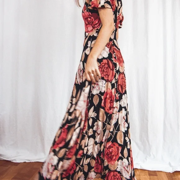 90s Floral Fit & Flare Maxi Dress - Picture 13 of 14